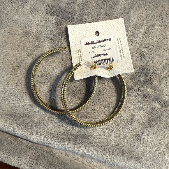 New Free People Etched Gold Hoop Earrings - Picture 2 of 3